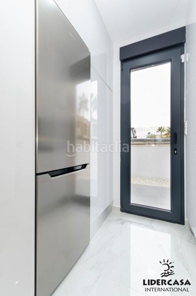 Foto 0a355647-e63c-4bee-9283-43b9cb17d2de. Chalet mit parking pool in Zona Carrefour - Urbanizaciones Torrevieja