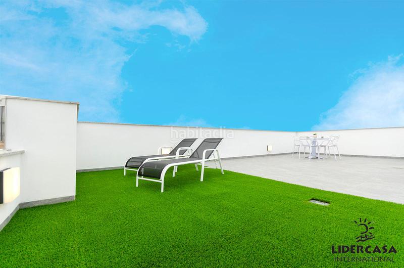 Foto 25f78b91-93e6-402c-9e61-d71dfb723f31. Chalet mit parking pool in Zona Carrefour - Urbanizaciones Torrevieja