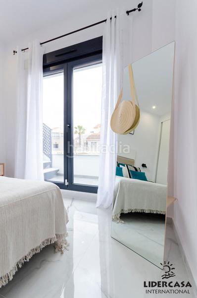 Foto 6812c201-6227-4606-b79a-12bafb6bd1bd. Chalet mit parking pool in Zona Carrefour - Urbanizaciones Torrevieja