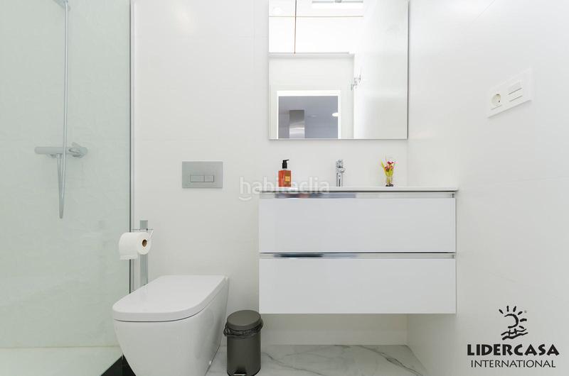 Foto 71c4f73e-37b3-4d57-baff-542dc00e2441. Chalet mit parking pool in Zona Carrefour - Urbanizaciones Torrevieja