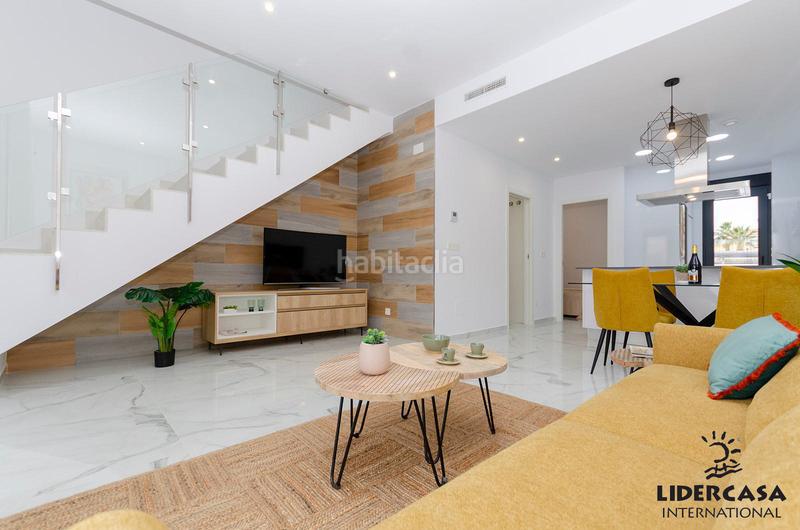 Foto d763d89d-442f-49ef-90ba-fc152e0d79e5. Chalet mit parking pool in Zona Carrefour - Urbanizaciones Torrevieja