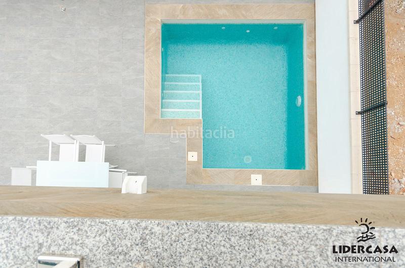 Foto 5a30d268-a3a1-4796-bd56-462c3b4ed99e. Chalet with parking pool in Zona Carrefour - Urbanizaciones Torrevieja