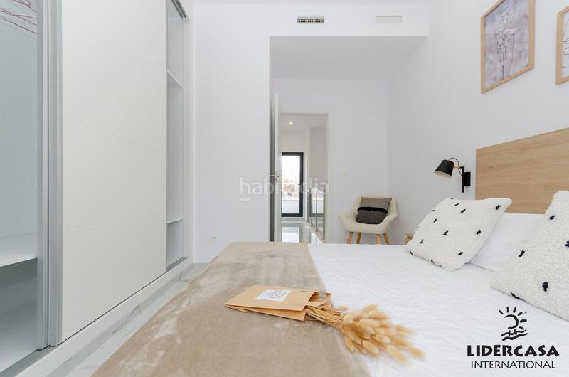 Foto e848480b-1fde-4c0e-8bee-aff1d5f985c4. Xalet amb aparcament piscina a Zona Carrefour - Urbanizaciones Torrevieja