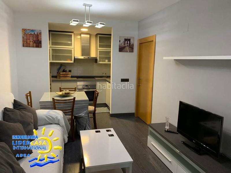 Foto 19247c87-f62d-4fda-a4f9-24e8cbded81f. Piso en Adra