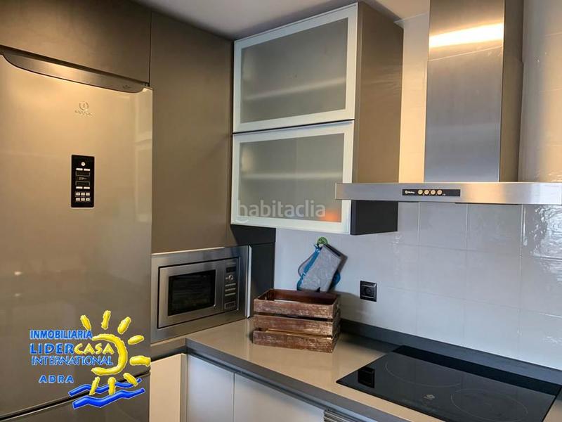 Foto 5baf04ca-8a68-4b5e-ba5f-d062e65c2ccf. Piso en Adra