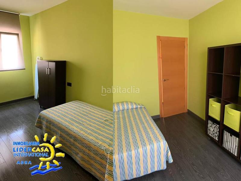 Foto ba39dfe6-1efb-40b3-998e-51993557b516. Piso en Adra