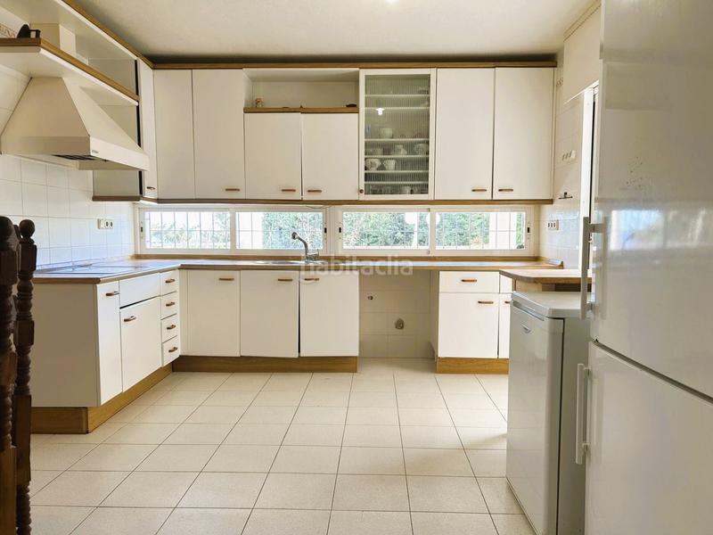 Foto 08daa6ec-36a4-48b7-b440-f132436c6818. Chalet avec parking dans Campoamor Orihuela