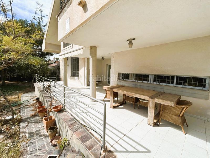 Foto 3c2bdb1d-db9e-49d0-a8a0-88a192ecc65f. Chalet avec parking dans Campoamor Orihuela