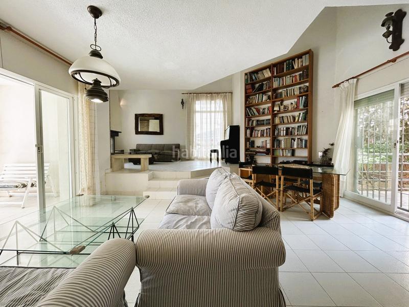 Foto d9cf3c9d-8474-4a74-8b41-3794b3309cc2. Chalet avec parking dans Campoamor Orihuela