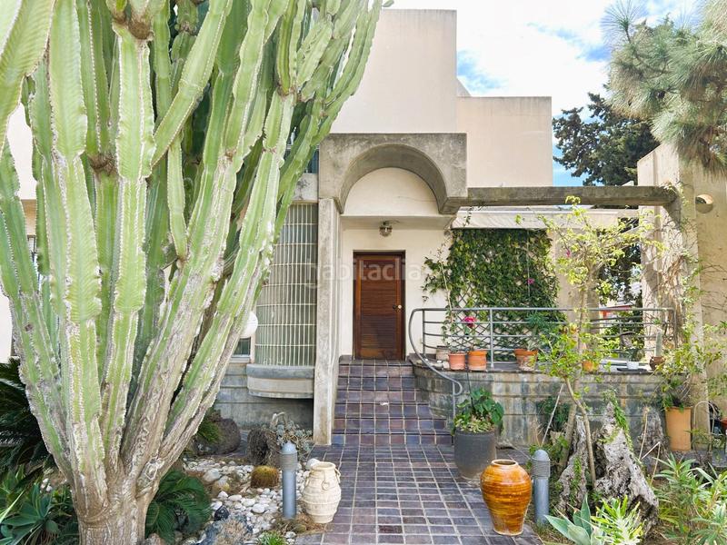 Foto 1b8242fa-626d-4612-9d4d-513dc4d20fa0. Chalet con parcheggio in Campoamor Orihuela