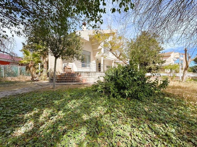 Foto 3ec37010-0f17-490d-bcc6-8e1674e49ae1. Chalet con parcheggio in Campoamor Orihuela