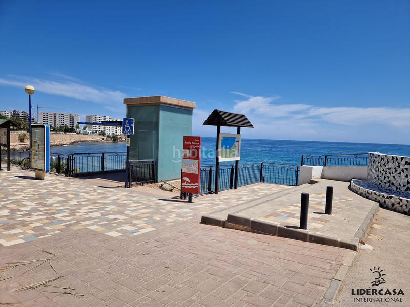 Foto 82927e7c-cf2a-4d56-8aa5-758904652583. Chalet en Punta Prima Orihuela