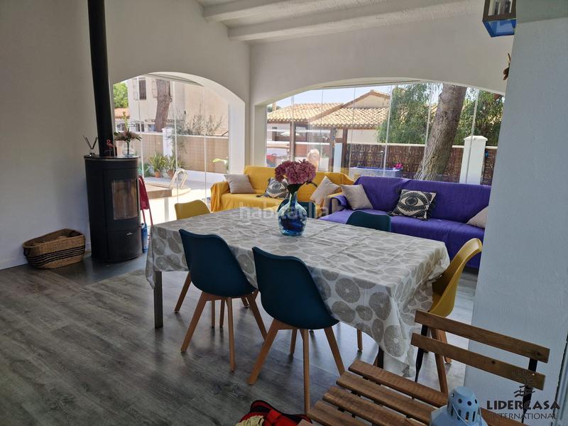 Foto cf281e3c-006d-4c67-9f6f-4db40db3b3c6. Chalet en Punta Prima Orihuela