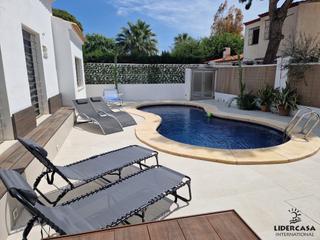 Chalet en Punta Prima