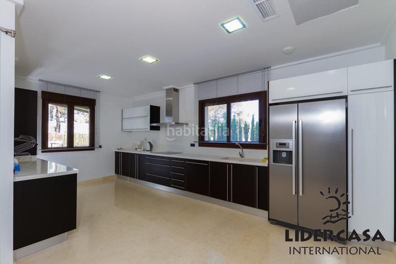 Foto 23e4dec1-f90d-46c2-aae2-d76111cc02df. Chalet mit parking pool in Cabo Roig Orihuela