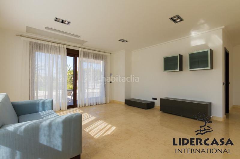 Foto 287d2e33-356f-4959-8a2a-2a5c2cf8f06c. Chalet with parking pool in Cabo Roig Orihuela