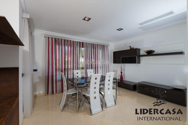 Foto 73a11598-da55-45fd-9702-3685b43f9b02. Chalet with parking pool in Cabo Roig Orihuela