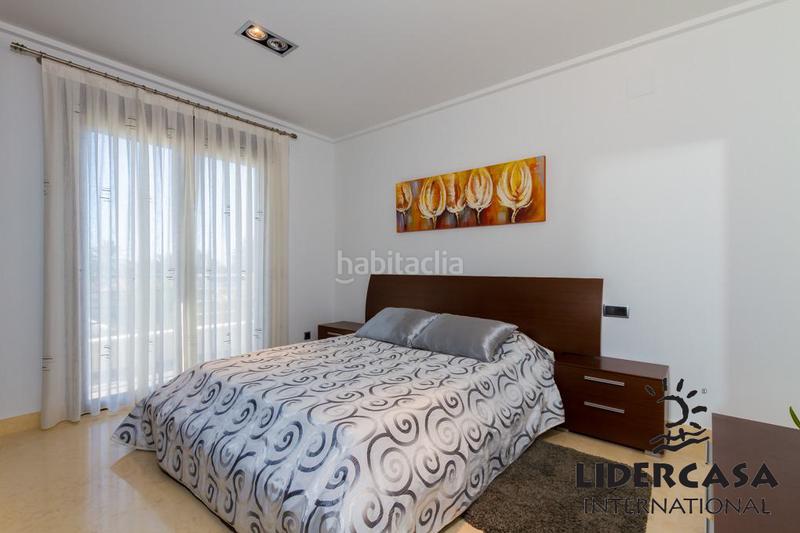 Foto f6d795b9-d38b-4487-81c9-8f1d562e741e. Chalet with parking pool in Cabo Roig Orihuela