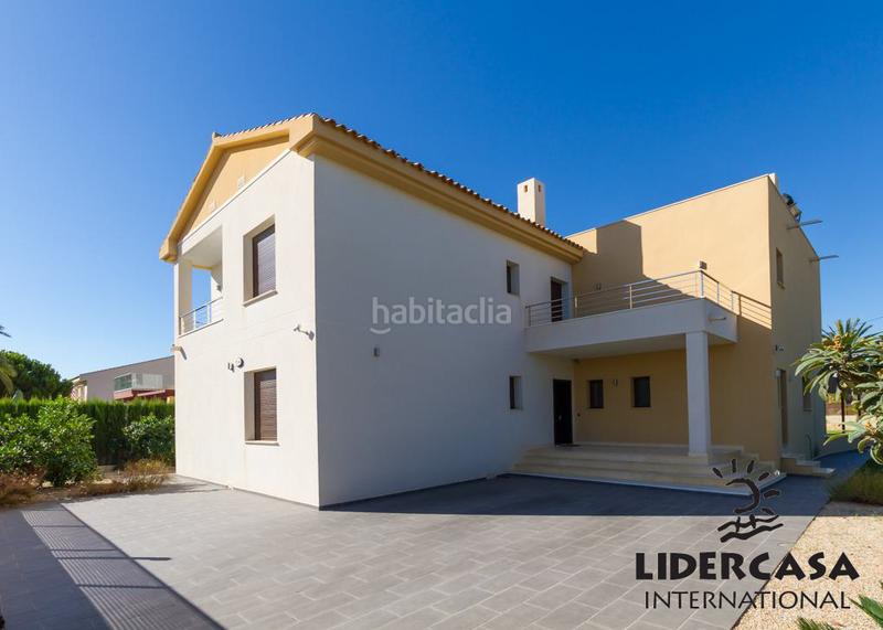 Foto c1184d5c-e173-4122-a29e-adbae52abb29. Chalet avec parking piscine dans Cabo Roig Orihuela