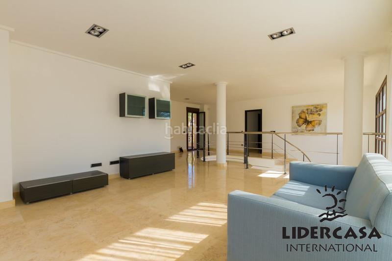 Foto d631ab9f-1d2c-44c5-aa95-9432ec38b204. Chalet avec parking piscine dans Cabo Roig Orihuela