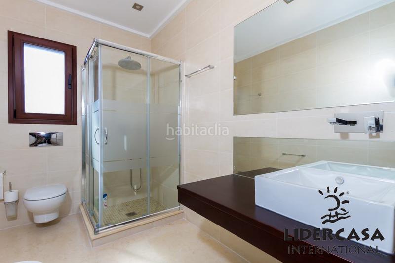 Foto 69fb330f-ac53-4d89-8e5a-2df1aaa79110. Chalet con parcheggio piscina in Cabo Roig Orihuela