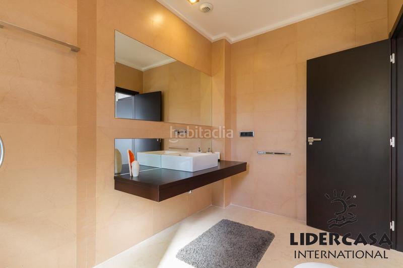 Foto f05077da-ae48-47be-8944-75b92fd7aa1a. Chalet con parcheggio piscina in Cabo Roig Orihuela