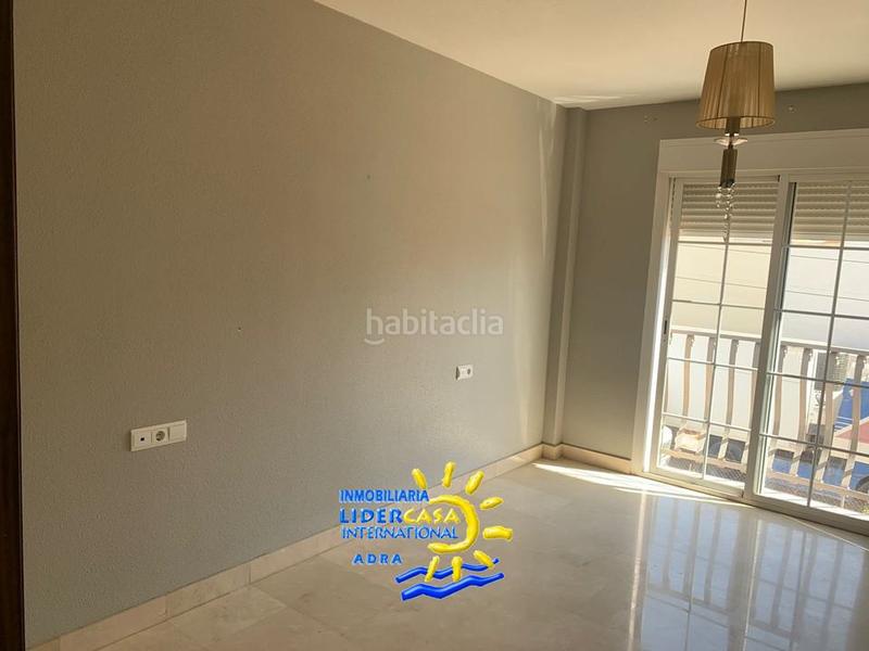 Foto 90f7100a-d1aa-45e7-8eaa-1e655d1a97c9. Xalet amb aparcament a Adra