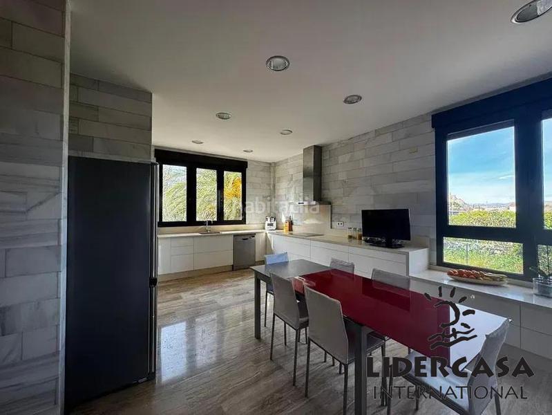 Foto ad15b851-47bd-4f8c-bf03-d188536e3e70. Chalet with parking pool in Casillas Murcia