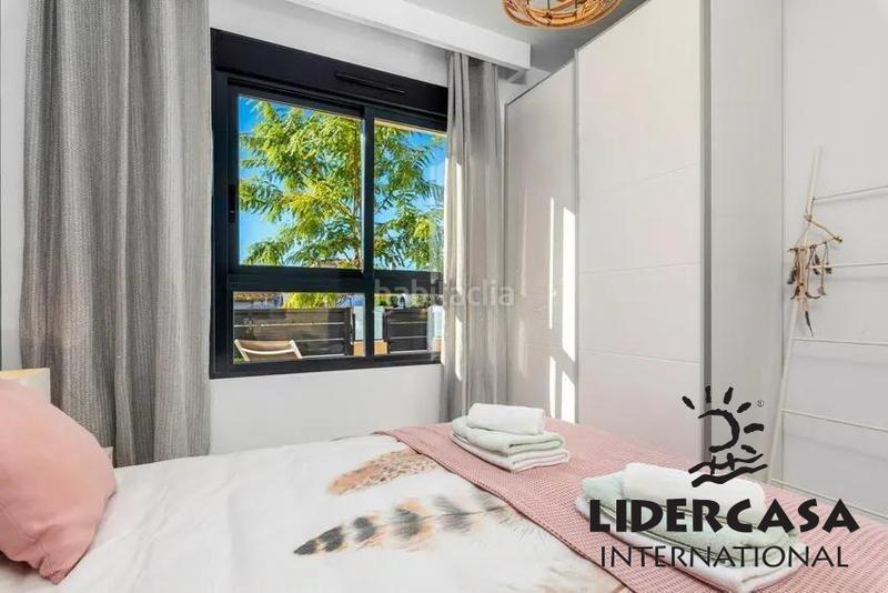 Foto e5b8f46e-3f8b-4752-b338-dca8fad28c51. Apartment with pool in Pueblo Latino Pilar de la Horadada