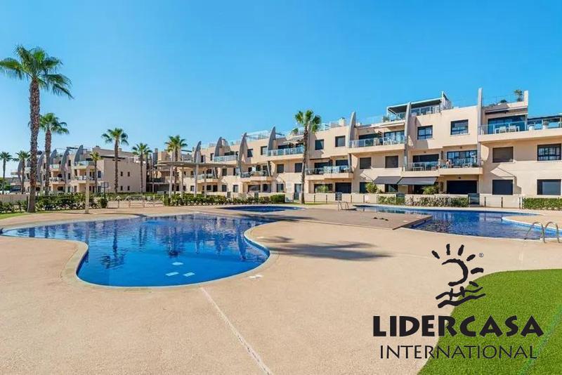 Foto b6cda993-22df-4c83-800c-f08ad9db57f5. Appartement avec piscine dans Pueblo Latino Pilar de la Horadada