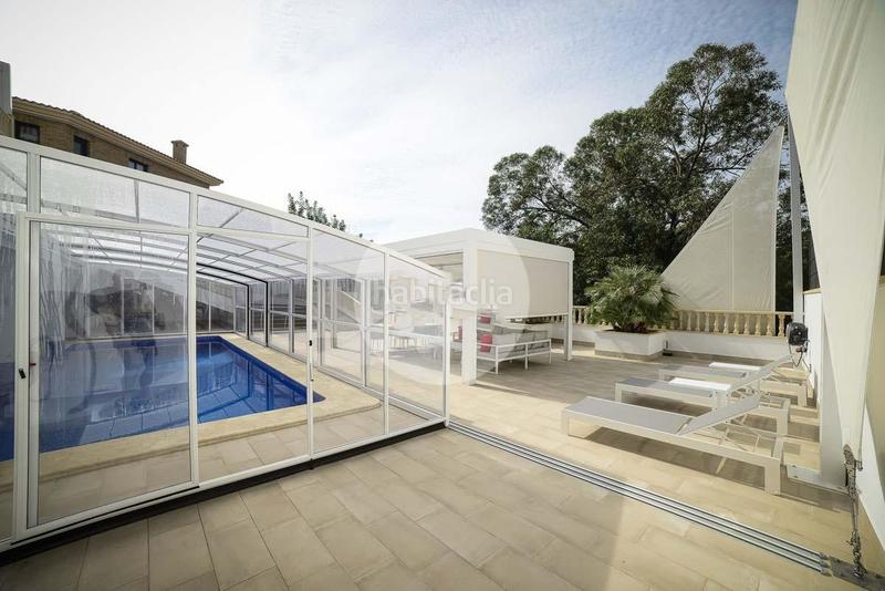 Foto 55396911-3e9f-4d64-a371-cacc32a3d114. Chalet mit parking pool in Campoamor Orihuela