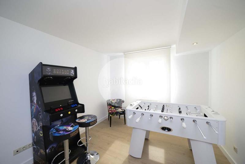 Foto 7a591187-e8ff-45c7-9cb8-22c474a29e10. Chalet mit parking pool in Campoamor Orihuela