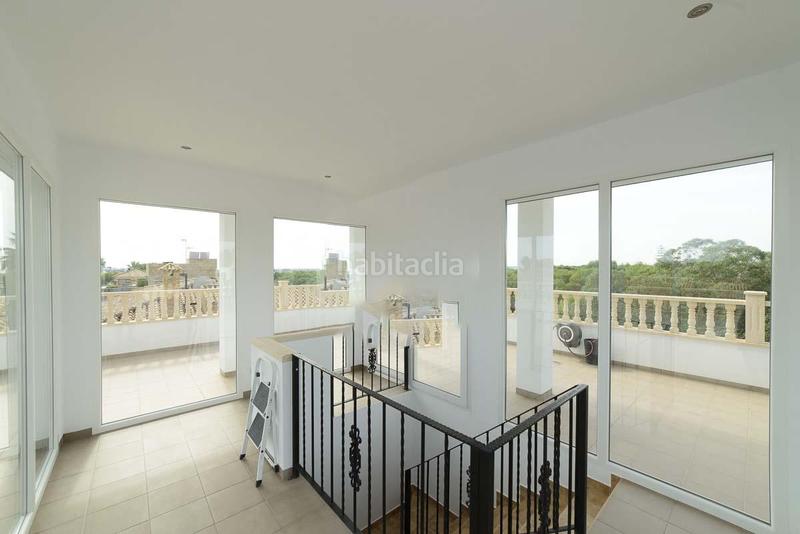 Foto 912c36c3-7f26-4369-9244-e798af1153fd. Chalet with parking pool in Campoamor Orihuela