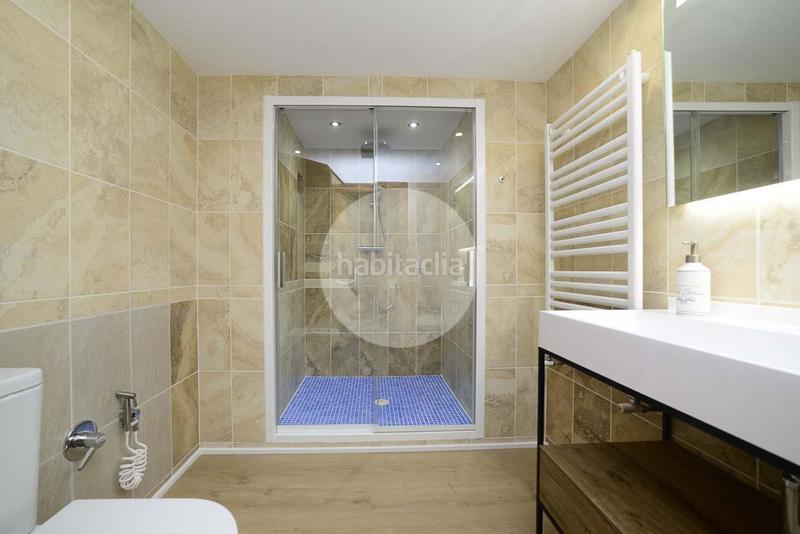 Foto 5df8ae72-0202-4c21-8592-1d75716e29b2. Xalet amb aparcament piscina a Campoamor Orihuela