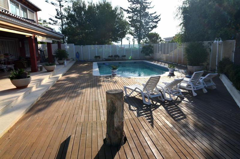 Foto 082985f6-7953-4f1d-ba3c-dc7b461116d6. Chalet with pool in Campoamor Orihuela