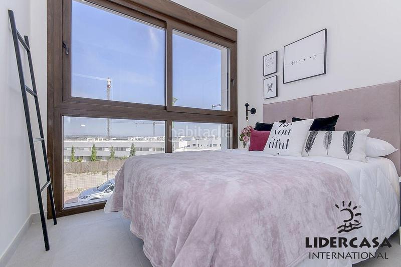 Foto ca747a73-6ee4-42c4-9d6b-7d9978c99246. Penthouse with parking pool in Los Balcones-Los Altos Torrevieja