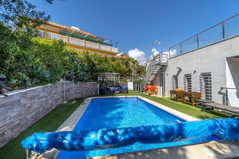 Foto 00dd3433-59b9-49f7-9637-31d3a1764480. Chalet with parking pool in Campoamor Orihuela