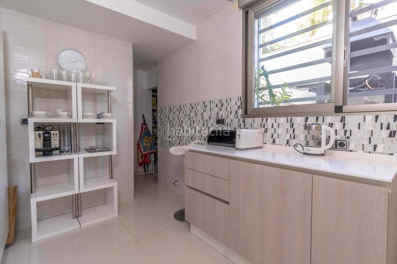 Foto f30aec18-1576-4aa2-9b22-fa4f72fef935. Chalet with parking pool in Campoamor Orihuela