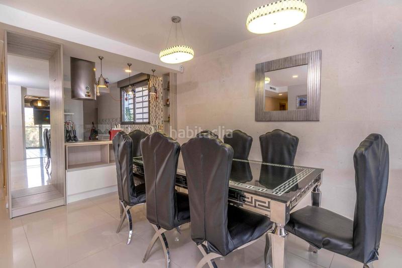 Foto 3d7be273-a13d-4f52-bb24-0cdb5aa2b75c. Chalet avec parking piscine dans Campoamor Orihuela