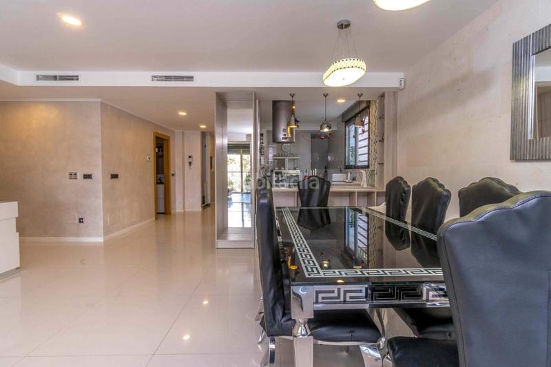 Foto c9373344-a3d1-49b6-ab81-ba953b6731d8. Chalet avec parking piscine dans Campoamor Orihuela