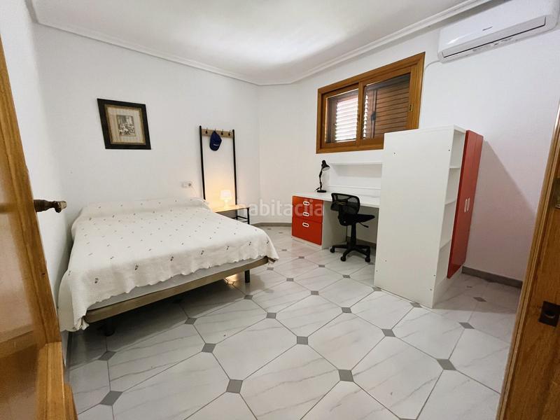 Foto b9f021b7-4342-4e59-a98c-2375d65e7b9e. Chalet with parking pool in Campoamor Orihuela