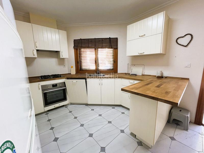 Foto d06c50a5-5a41-4c12-a26b-7ef9712766fe. Chalet with parking pool in Campoamor Orihuela