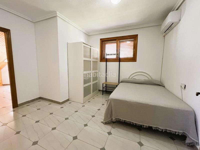 Foto e9dc8a4f-e735-4512-8ef9-b7868dbbcfe3. Chalet with parking pool in Campoamor Orihuela