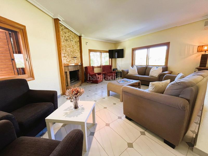 Foto be89f67d-2537-4c90-bf9f-74d839386871. Chalet avec parking piscine dans Campoamor Orihuela