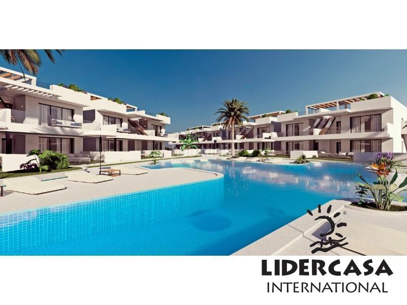 Foto 0d4ce04a-834c-4429-b969-a1727d0a9883. Apartament amb aparcament piscina a balcón de Finestrat-terra marina Finestrat