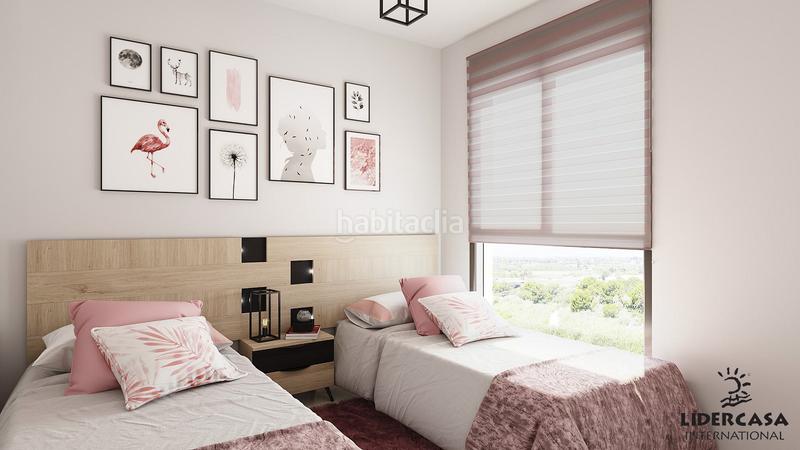 Foto d24d1b51-e998-4ff7-abfb-e87256cc1529. Dúplex amb aparcament piscina a Puerto Deportivo Guardamar del Segura