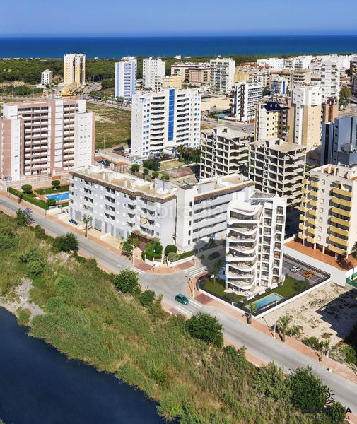 Foto 26a29afc-9551-4171-bc87-b3fda24eef5b. Zweistöckige wohnung mit parking pool in Puerto Deportivo Guardamar del Segura