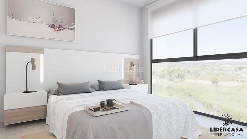 Foto fb5b33d7-ef83-418a-a28b-ff6d8e32e415. Zweistöckige wohnung mit parking pool in Puerto Deportivo Guardamar del Segura