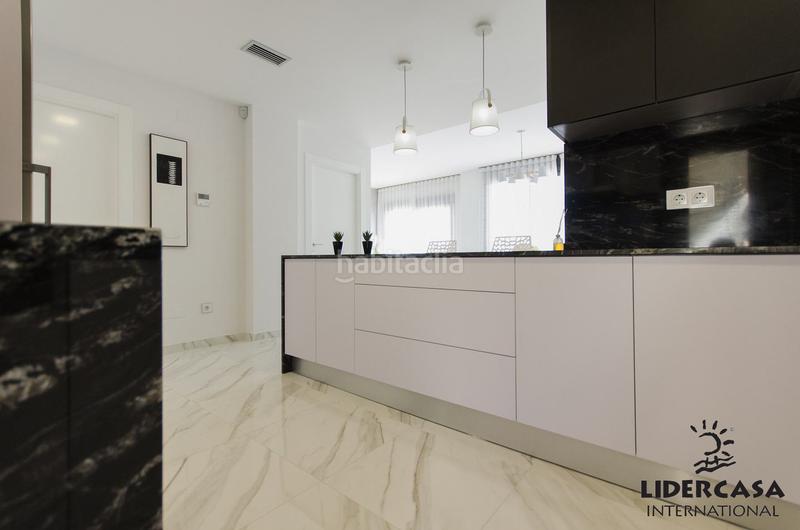 Foto 4ea67d13-a2ed-4917-853e-dff1e2a1fa23. House with parking pool in Campoamor Orihuela