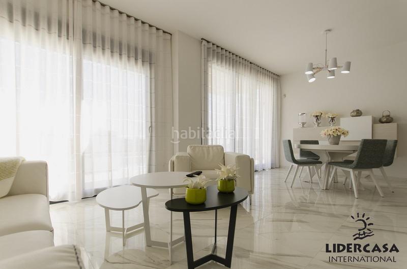 Foto 5f06a2e0-2896-47cd-8f3e-068d638d1511. House with parking pool in Campoamor Orihuela